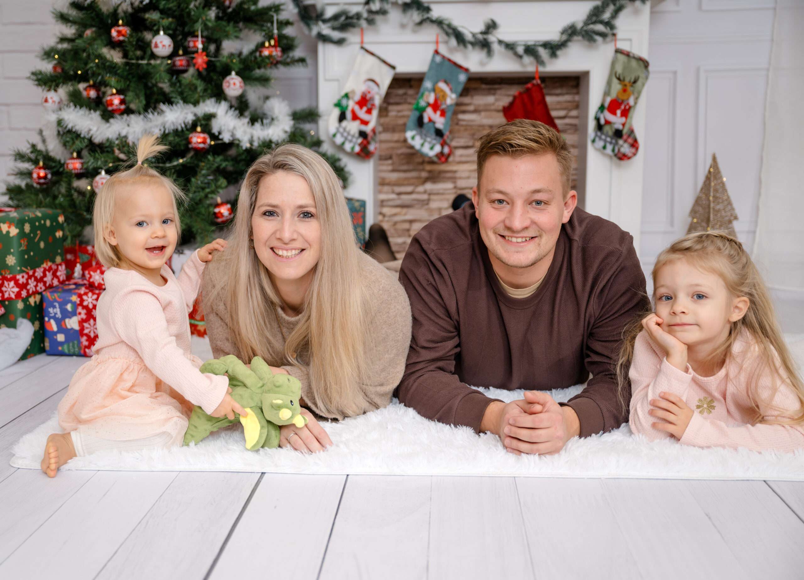 010-Weihnachtsshooting2025_16_2Z84735